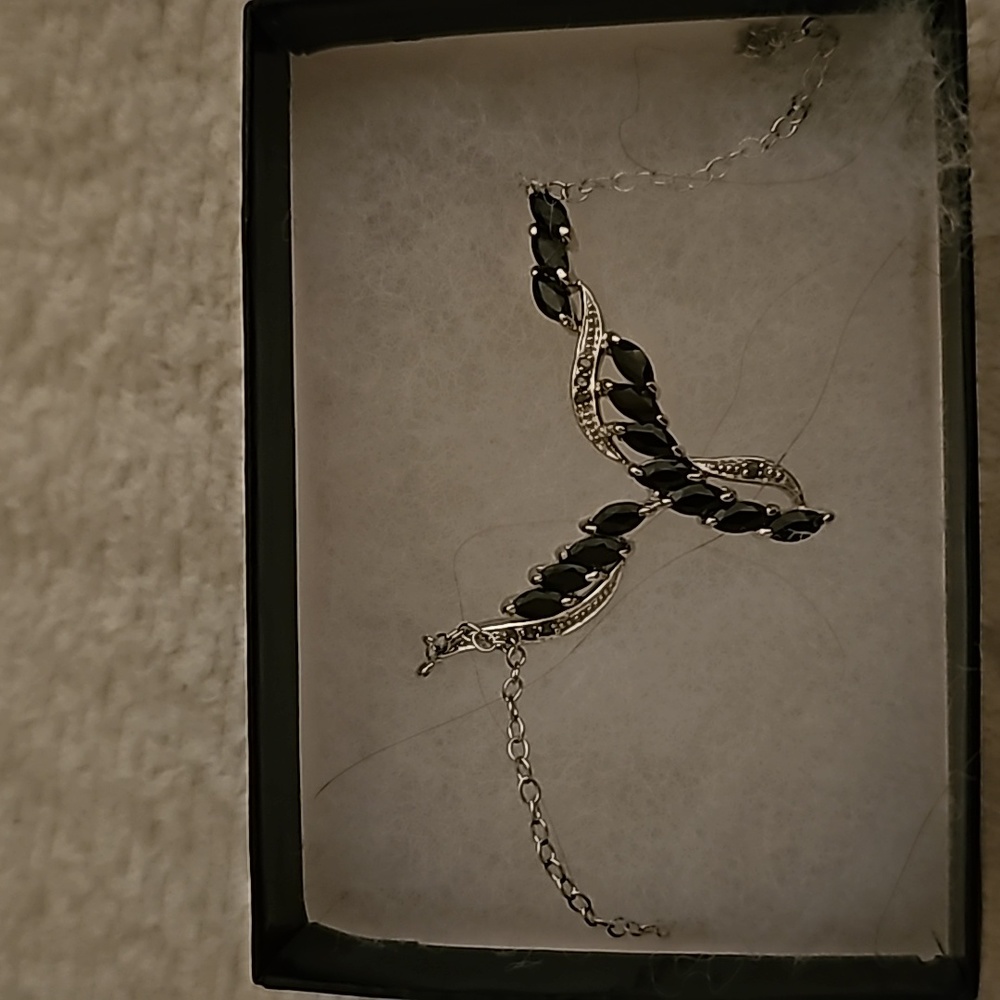 NWOT Sapphire and diamond necklace set in Sterling Silver  18" chain - Picture 5 of 5